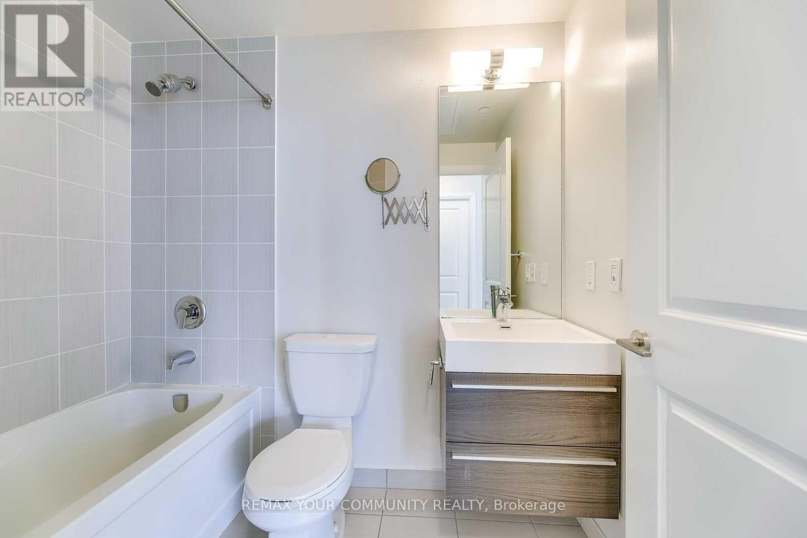 601 - 15 Zorra Street, Toronto, Ontario  M8Z 0C1 - Photo 9 - W12903012