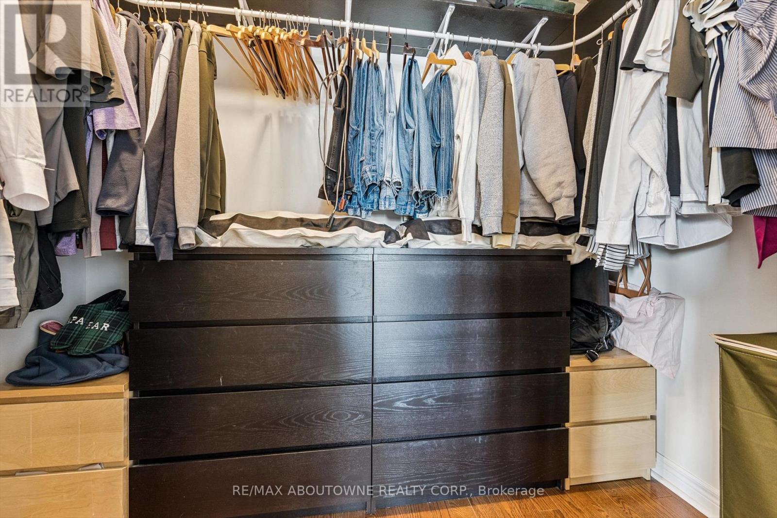 256 Lexington Road, Oakville (Ro River Oaks), Ontario  L6H 6L9 - Photo 27 - W12903018