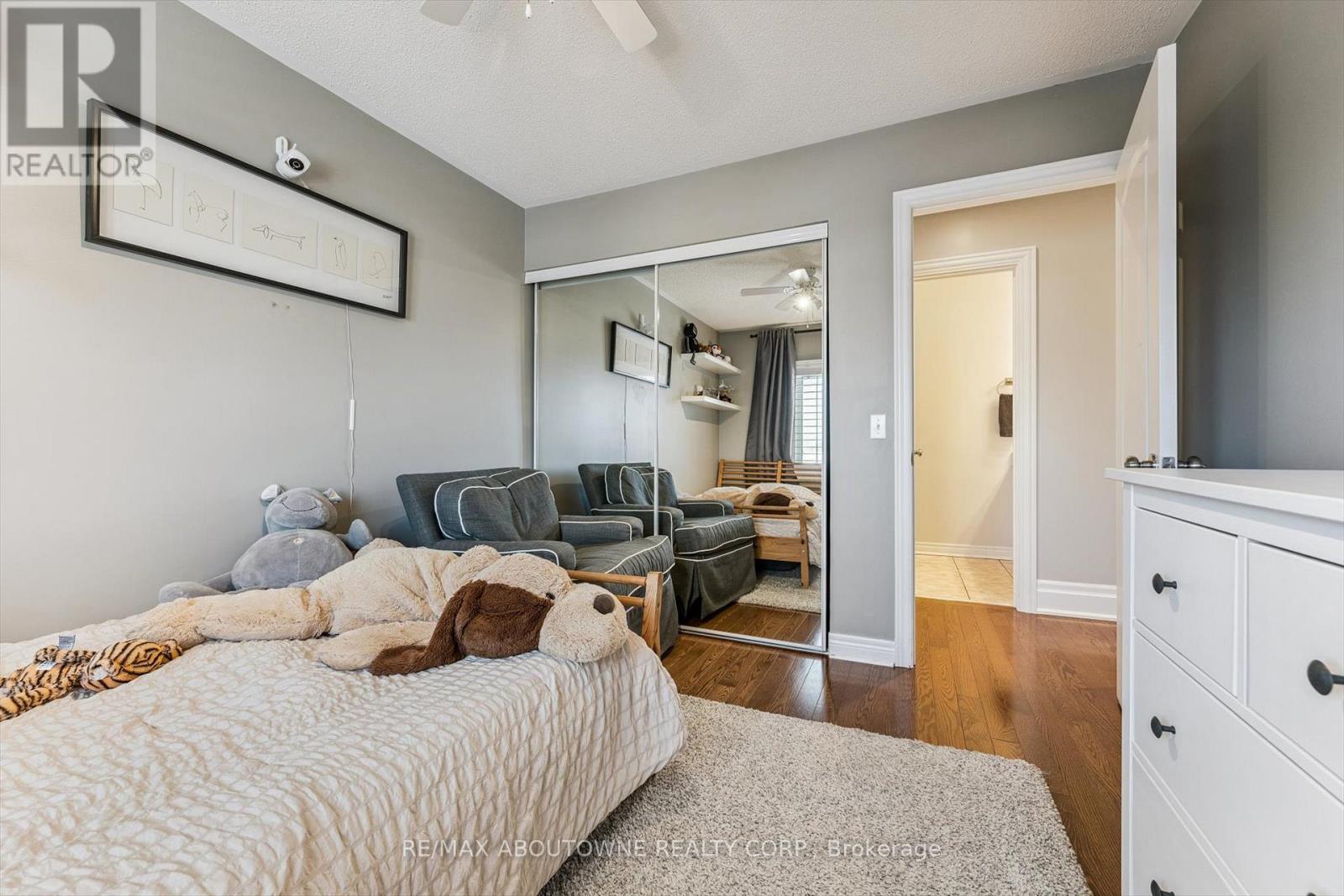 256 Lexington Road, Oakville (Ro River Oaks), Ontario  L6H 6L9 - Photo 31 - W12903018