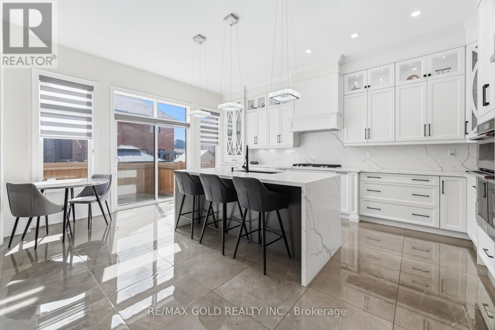 37 Midmorning Road, Brampton, Ontario  L6X 5R5 - Photo 11 - W12903032