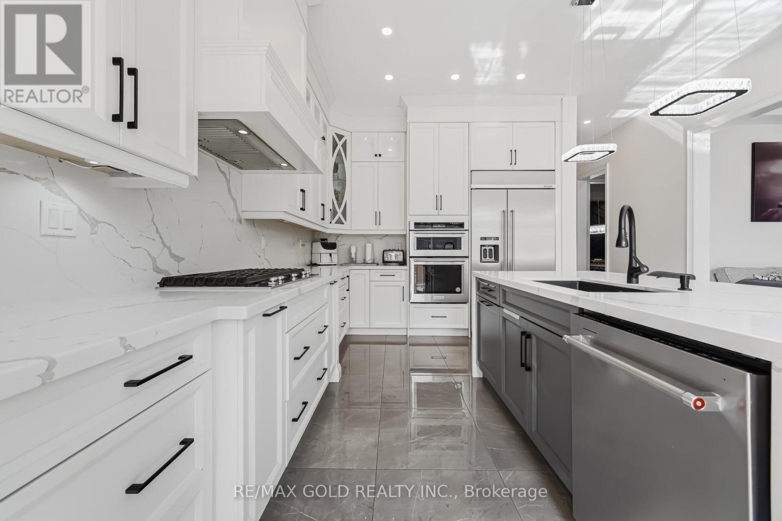 37 Midmorning Road, Brampton, Ontario  L6X 5R5 - Photo 12 - W12903032