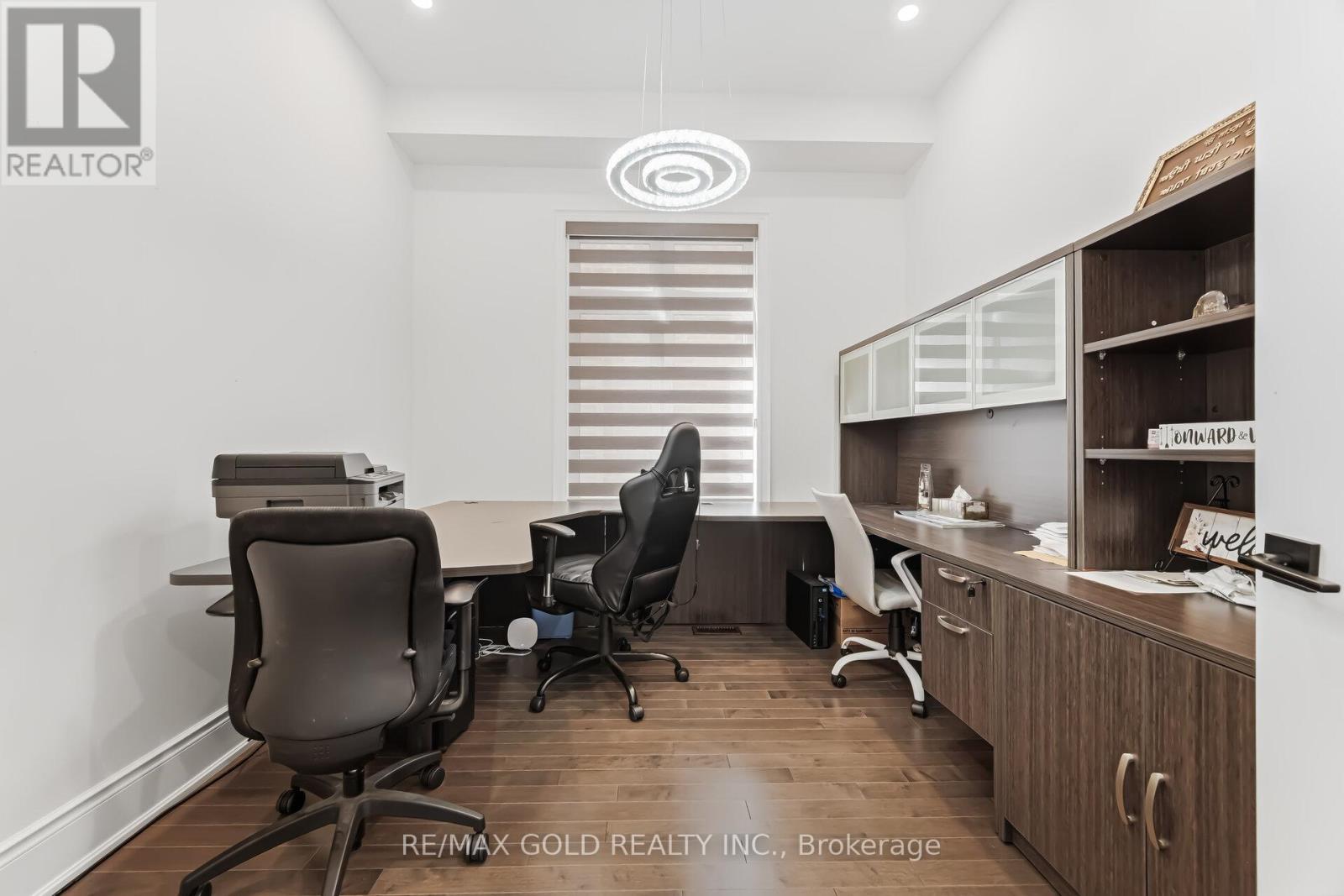 37 Midmorning Road, Brampton, Ontario  L6X 5R5 - Photo 18 - W12903032