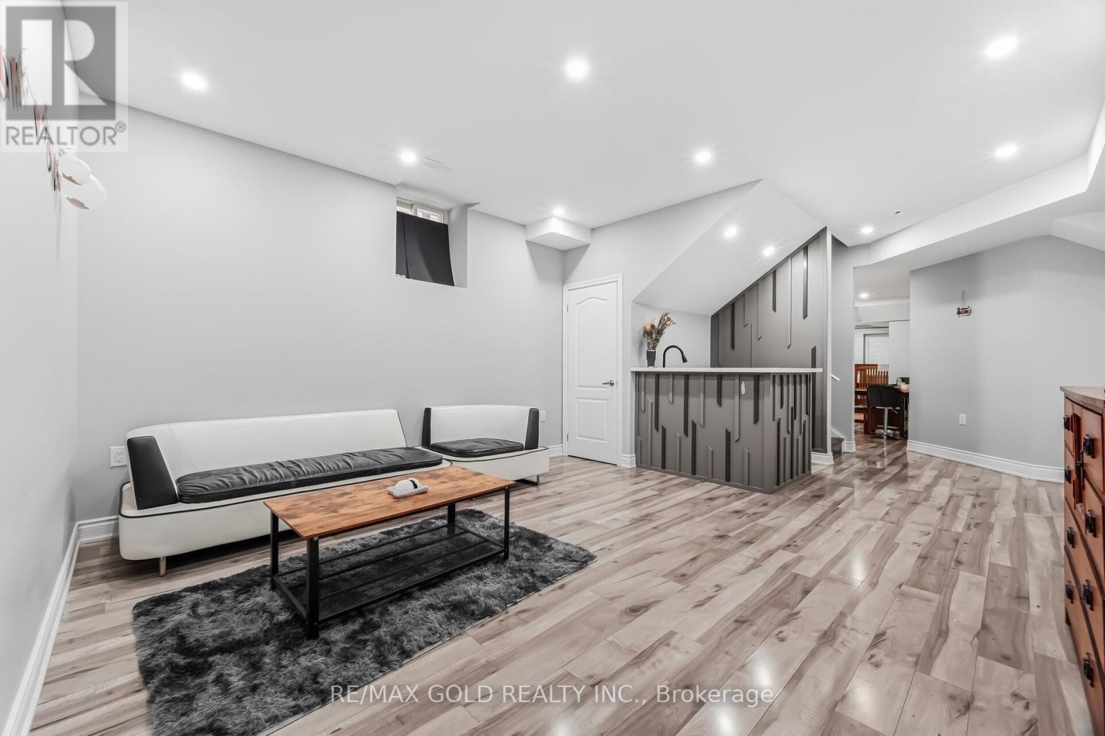 37 Midmorning Road, Brampton, Ontario  L6X 5R5 - Photo 39 - W12903032