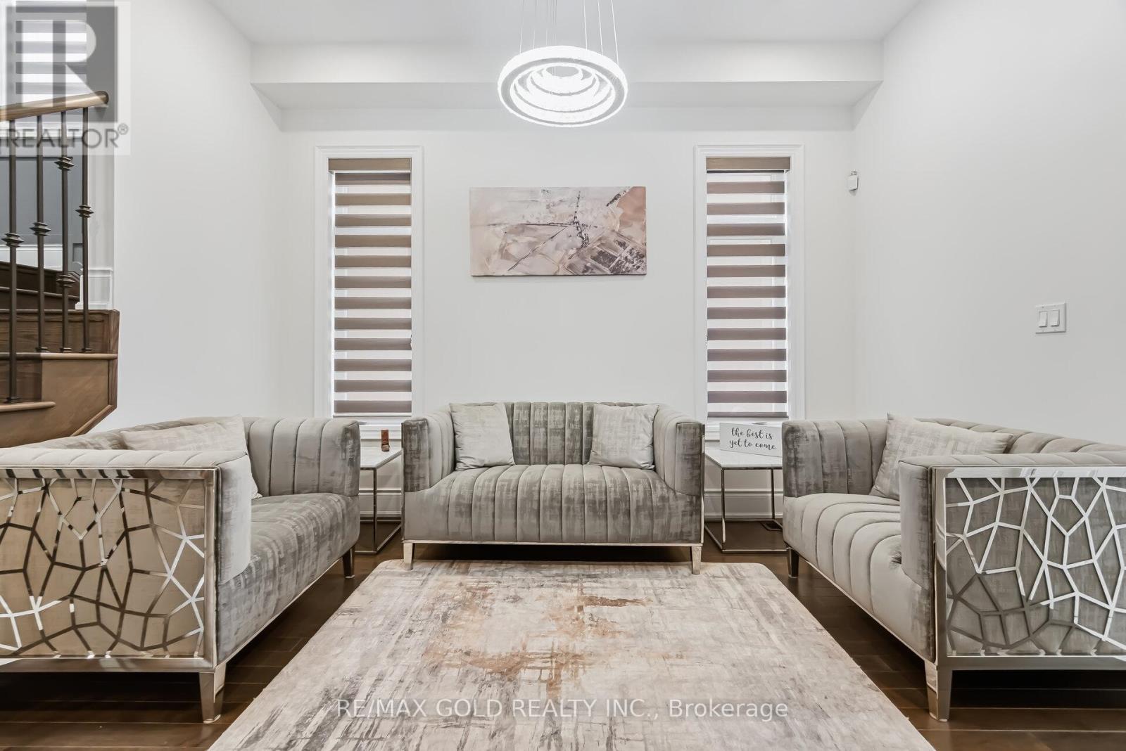 37 Midmorning Road, Brampton, Ontario  L6X 5R5 - Photo 6 - W12903032