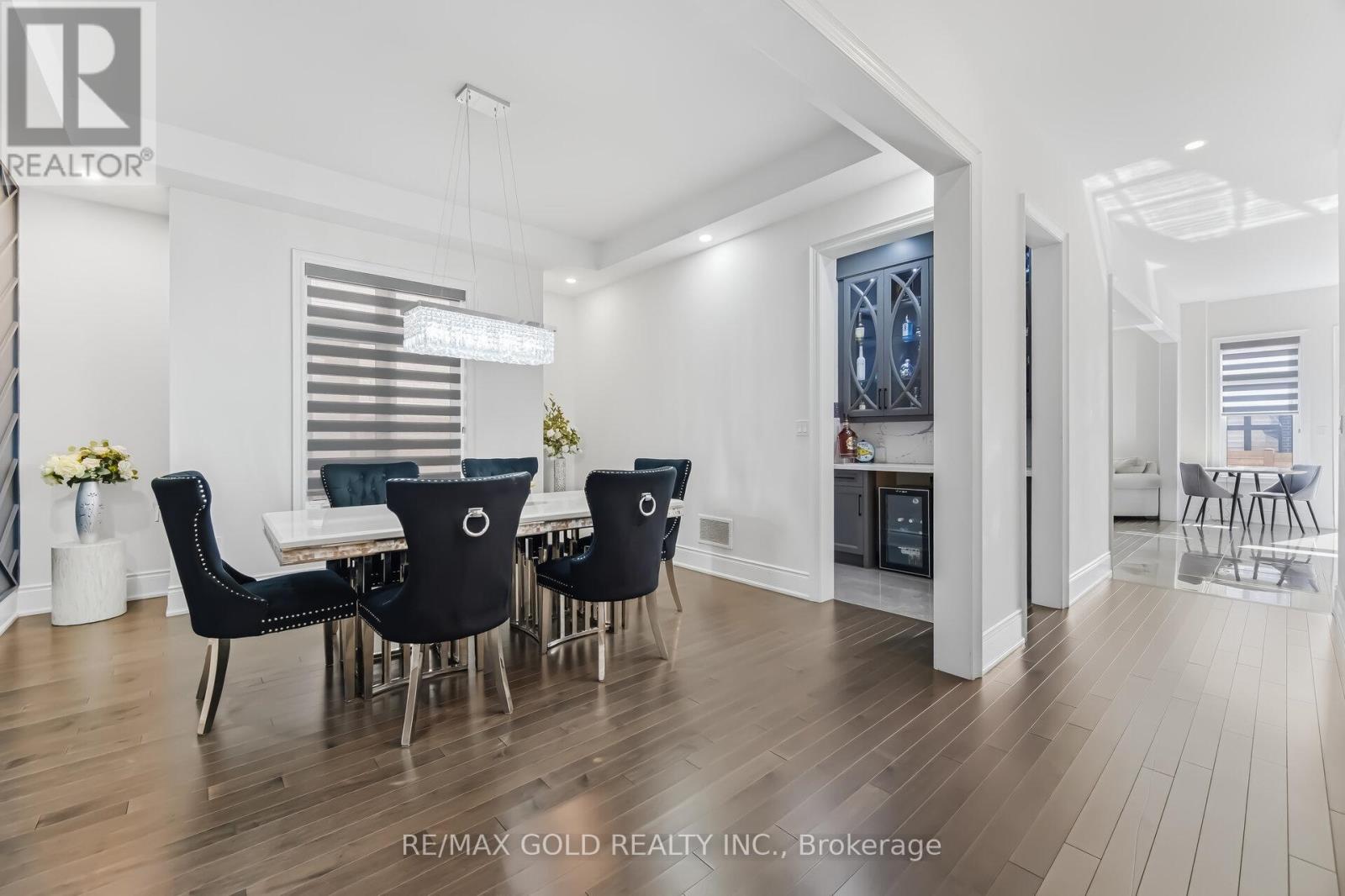 37 Midmorning Road, Brampton, Ontario  L6X 5R5 - Photo 9 - W12903032