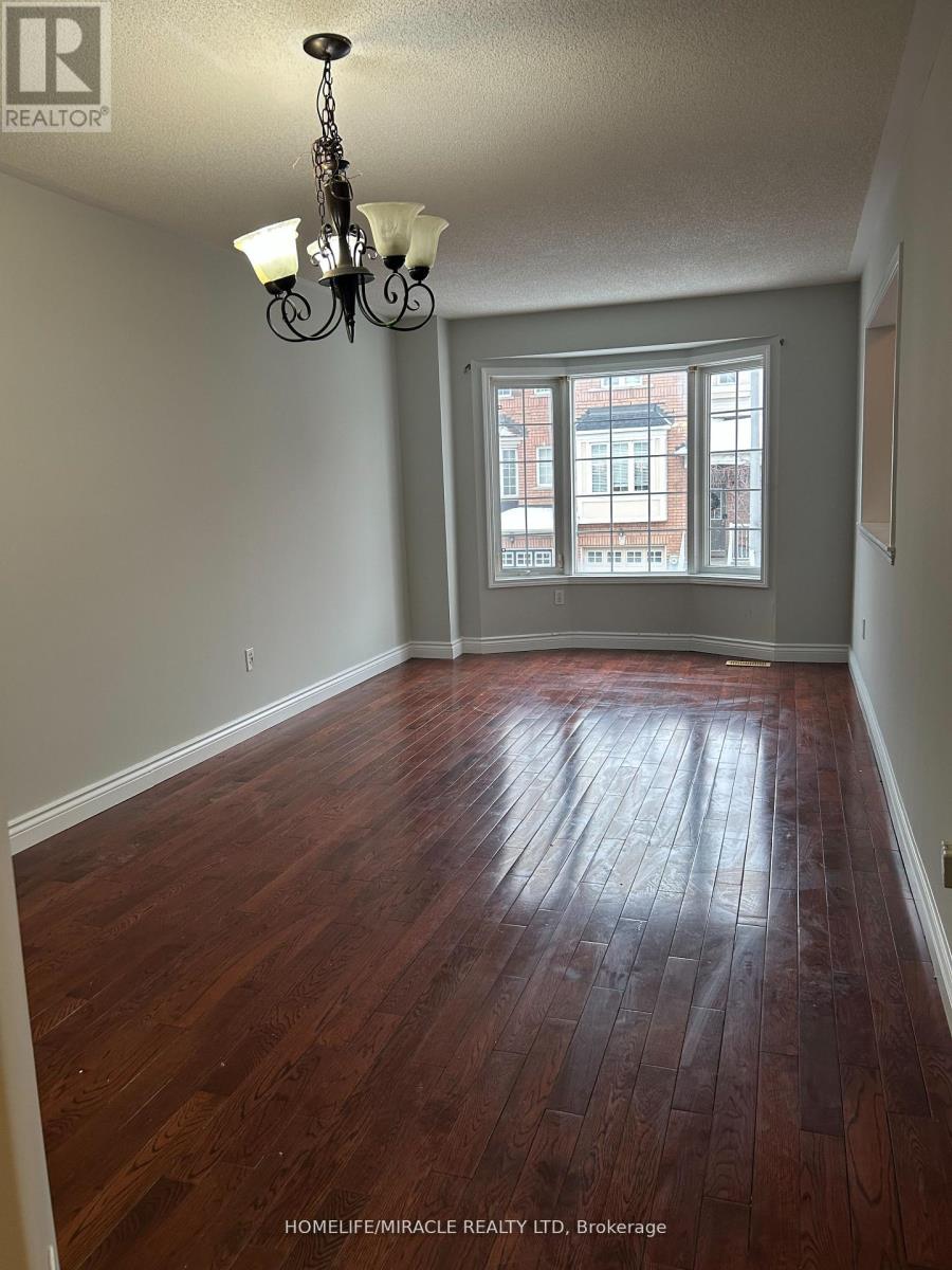 19 - 250 Richvale Drive, Brampton, Ontario  L6Z 4W9 - Photo 4 - W12903048