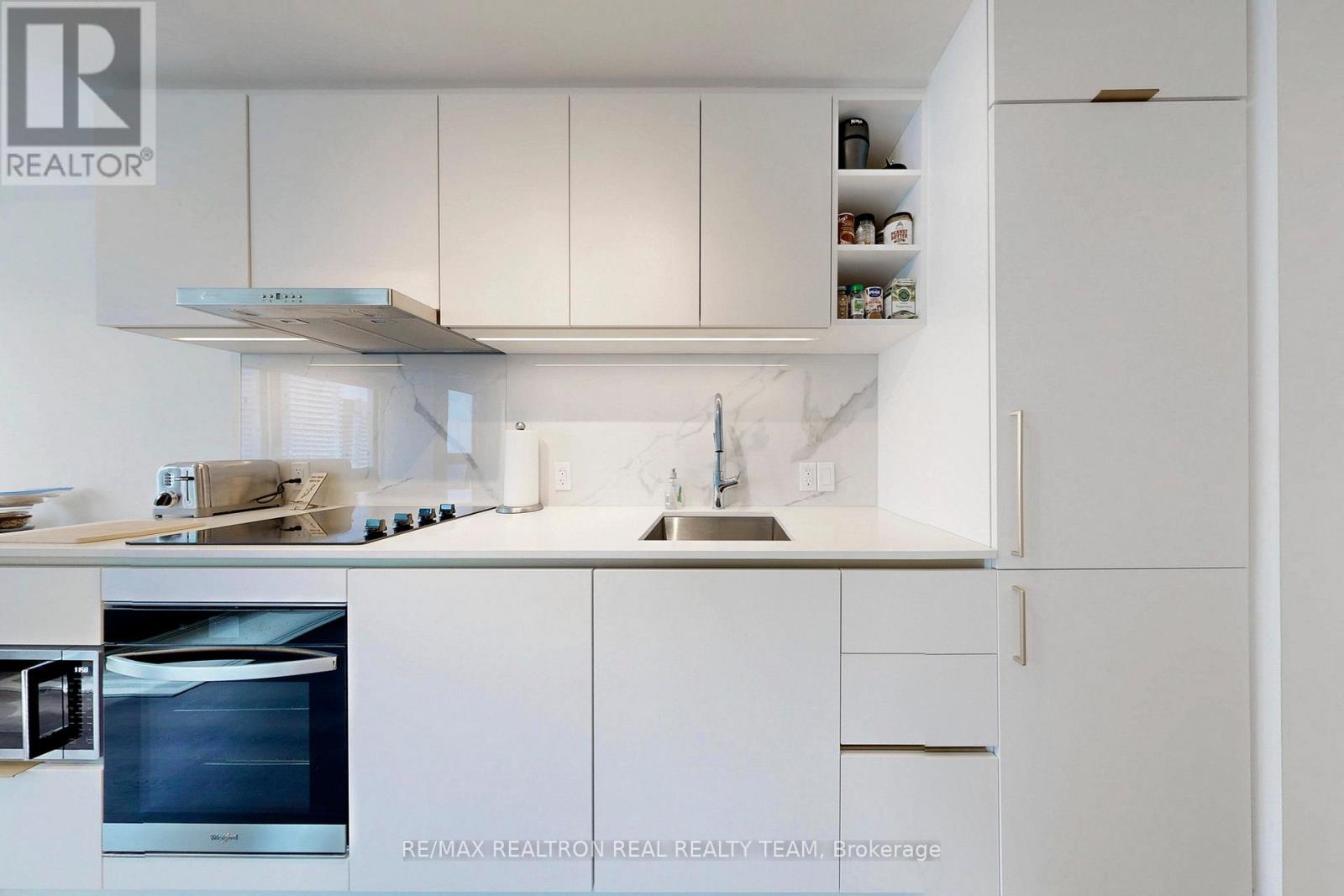 4707 - 8 Wellesley Street W, Toronto (Bay Street Corridor), Ontario  M4Y 0J5 - Photo 10 - C12901474