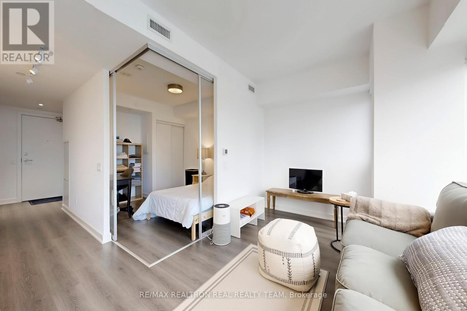 4707 - 8 Wellesley Street W, Toronto (Bay Street Corridor), Ontario  M4Y 0J5 - Photo 15 - C12901474