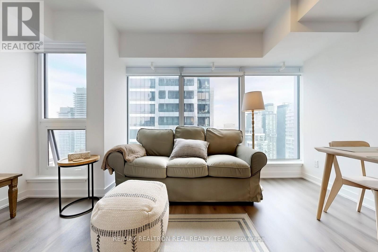 4707 - 8 Wellesley Street W, Toronto (Bay Street Corridor), Ontario  M4Y 0J5 - Photo 13 - C12901474