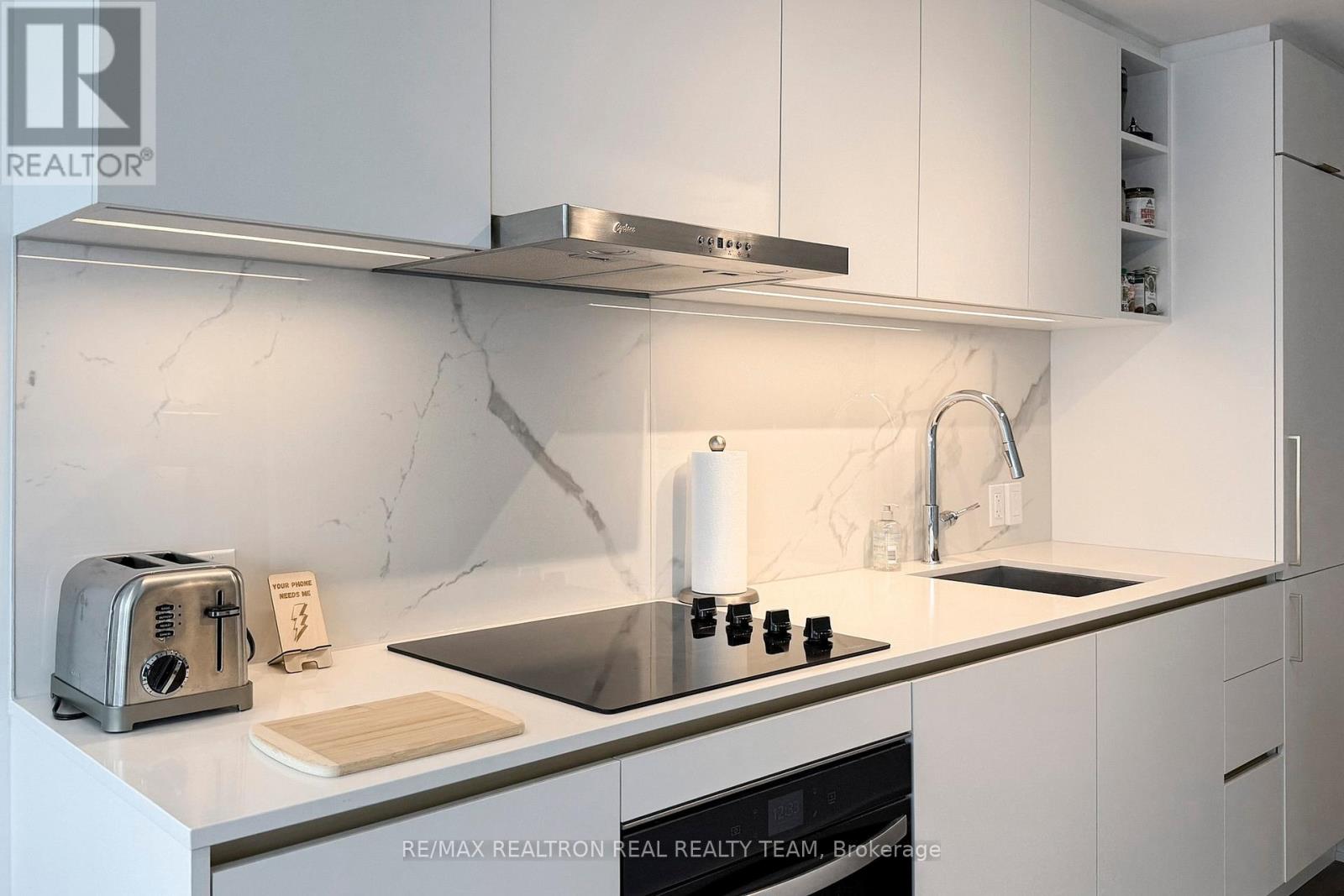 4707 - 8 Wellesley Street W, Toronto (Bay Street Corridor), Ontario  M4Y 0J5 - Photo 11 - C12901474