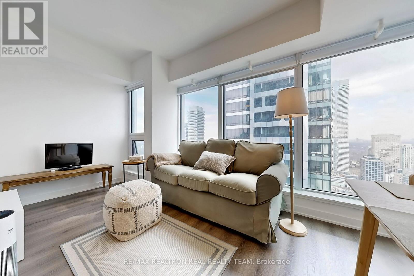 4707 - 8 Wellesley Street W, Toronto (Bay Street Corridor), Ontario  M4Y 0J5 - Photo 12 - C12901474