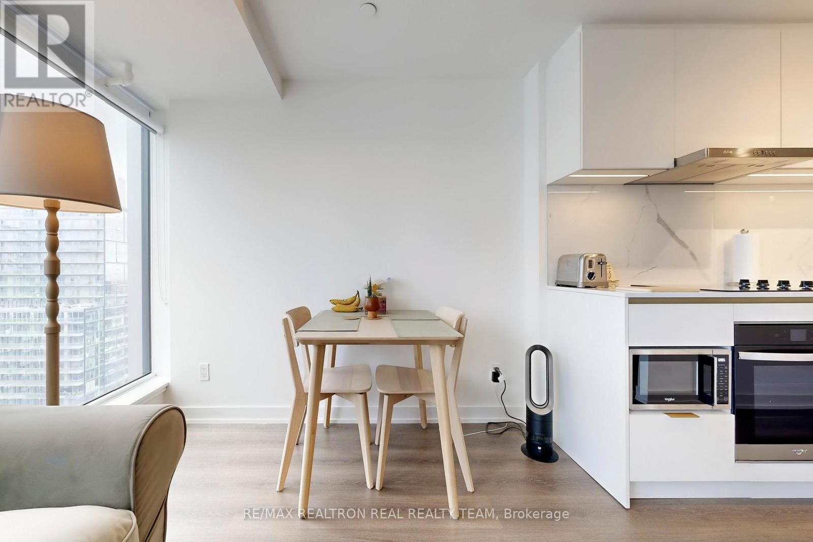 4707 - 8 Wellesley Street W, Toronto (Bay Street Corridor), Ontario  M4Y 0J5 - Photo 16 - C12901474