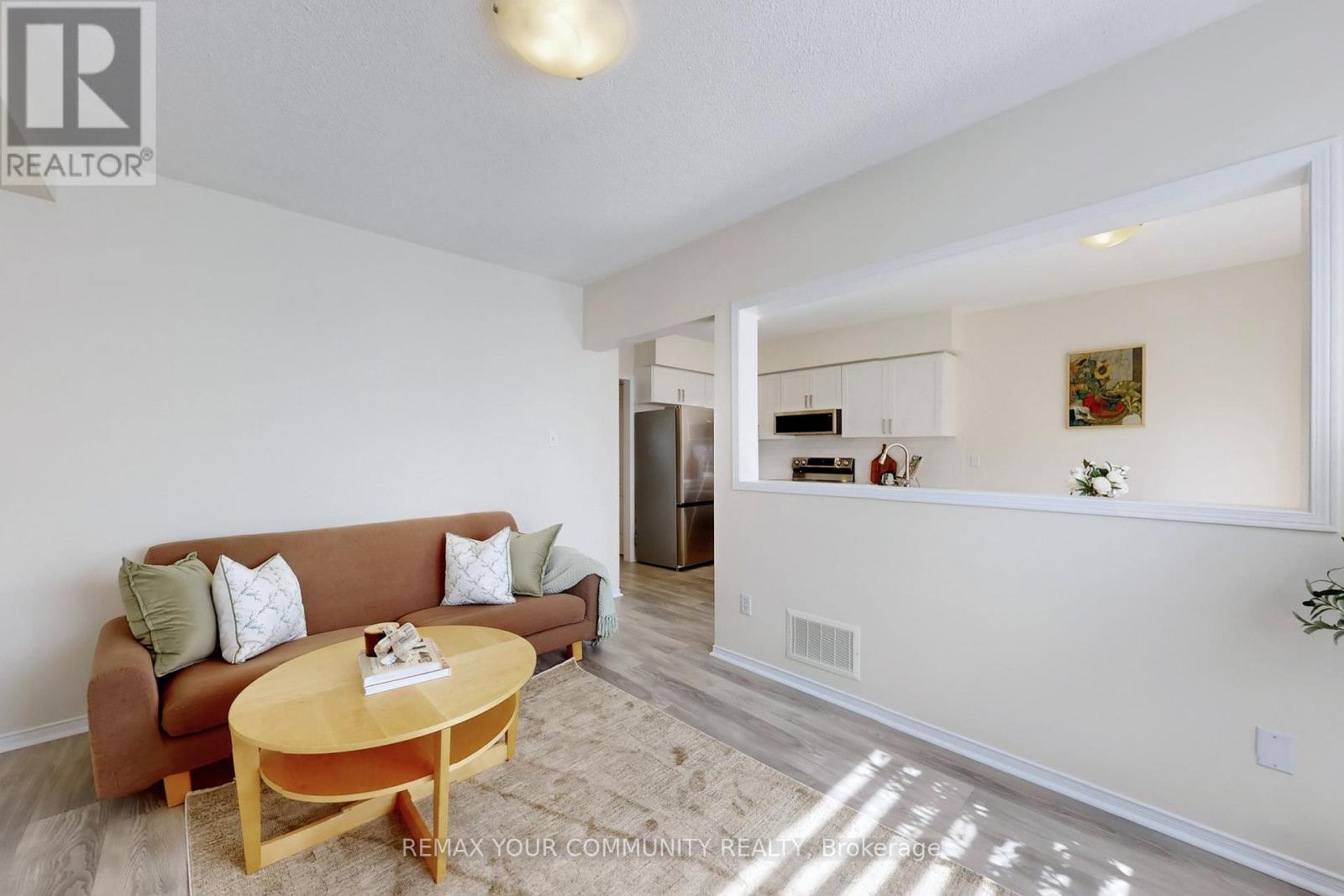 219 Surgeoner Crescent, Newmarket (Summerhill Estates), Ontario  L3X 7C1 - Photo 11 - N12903022