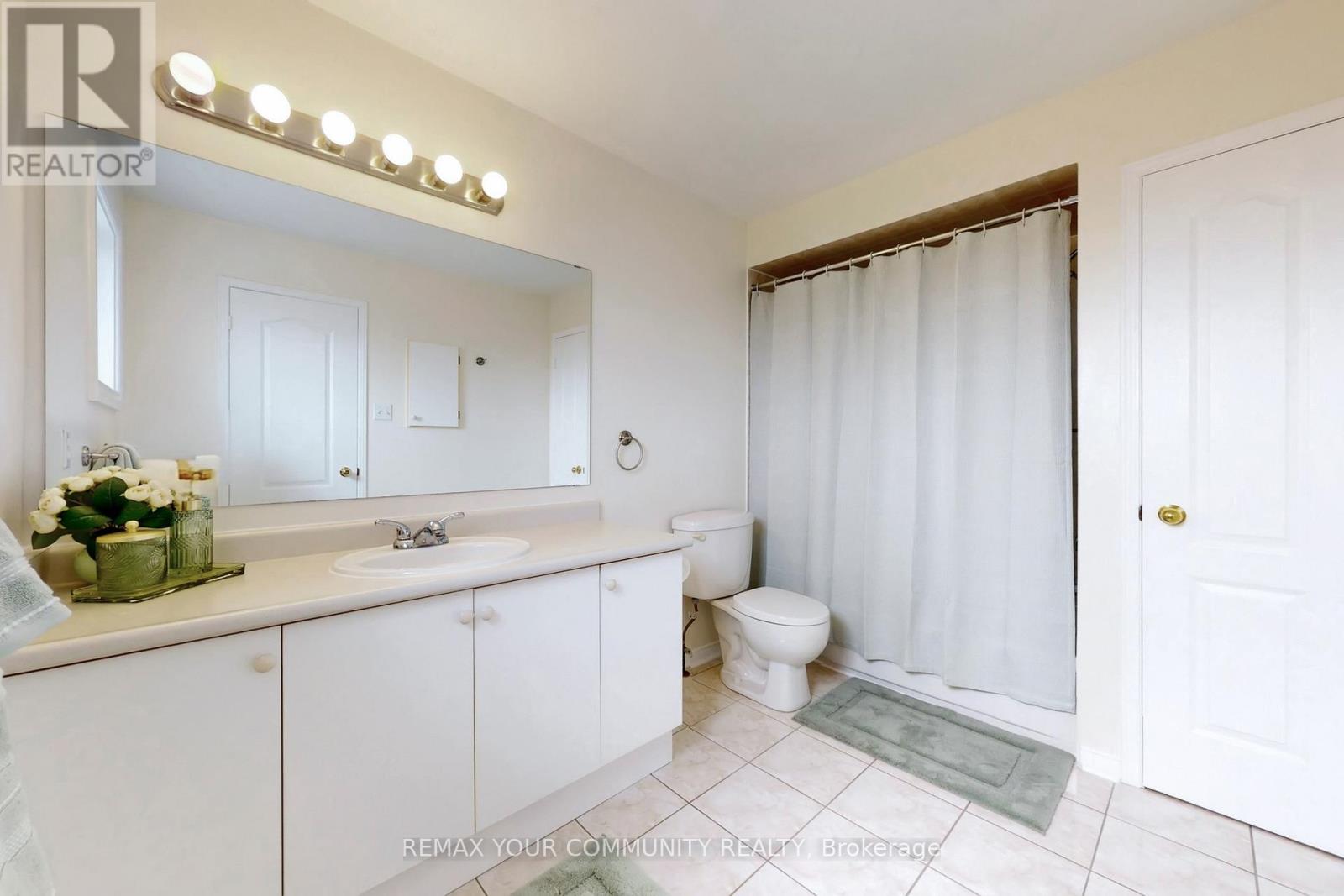 219 Surgeoner Crescent, Newmarket (Summerhill Estates), Ontario  L3X 7C1 - Photo 23 - N12903022