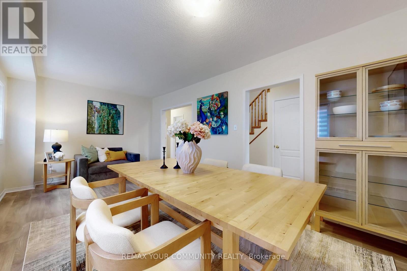 219 Surgeoner Crescent, Newmarket (Summerhill Estates), Ontario  L3X 7C1 - Photo 15 - N12903022