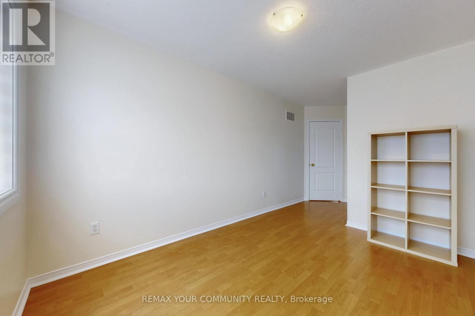 219 Surgeoner Crescent, Newmarket (Summerhill Estates), Ontario  L3X 7C1 - Photo 28 - N12903022