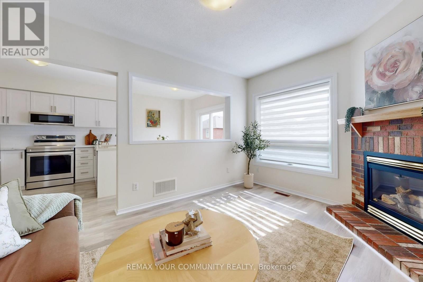 219 Surgeoner Crescent, Newmarket (Summerhill Estates), Ontario  L3X 7C1 - Photo 10 - N12903022