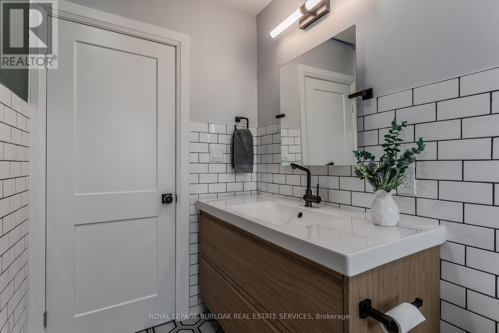 128 Margaret Avenue, Hamilton (Stoney Creek), Ontario  L8G 3G8 - Photo 17 - X12902950