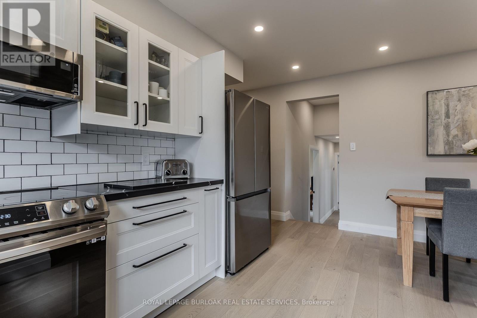 128 Margaret Avenue, Hamilton (Stoney Creek), Ontario  L8G 3G8 - Photo 7 - X12902950