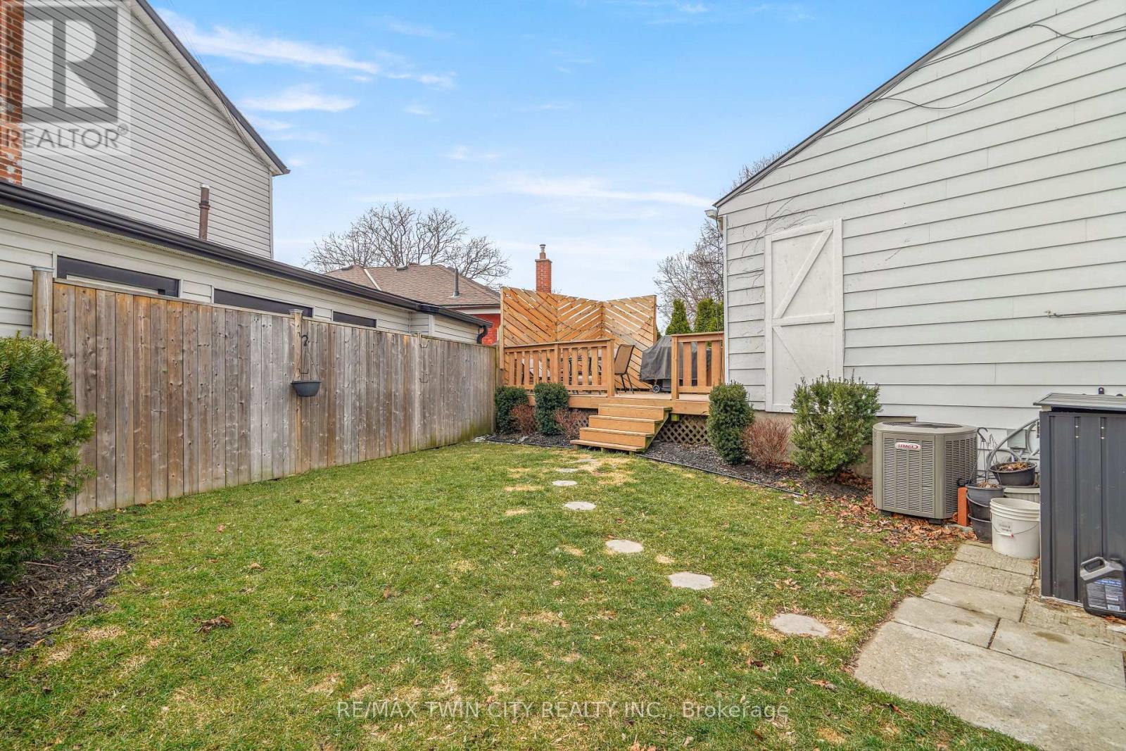 79 Palace Street, Brantford, Ontario  N3T 3W8 - Photo 27 - X12903062