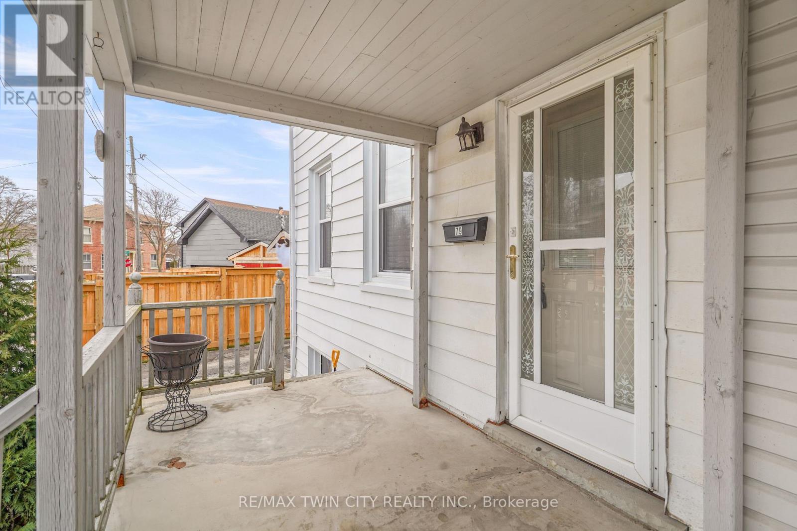 79 Palace Street, Brantford, Ontario  N3T 3W8 - Photo 6 - X12903062