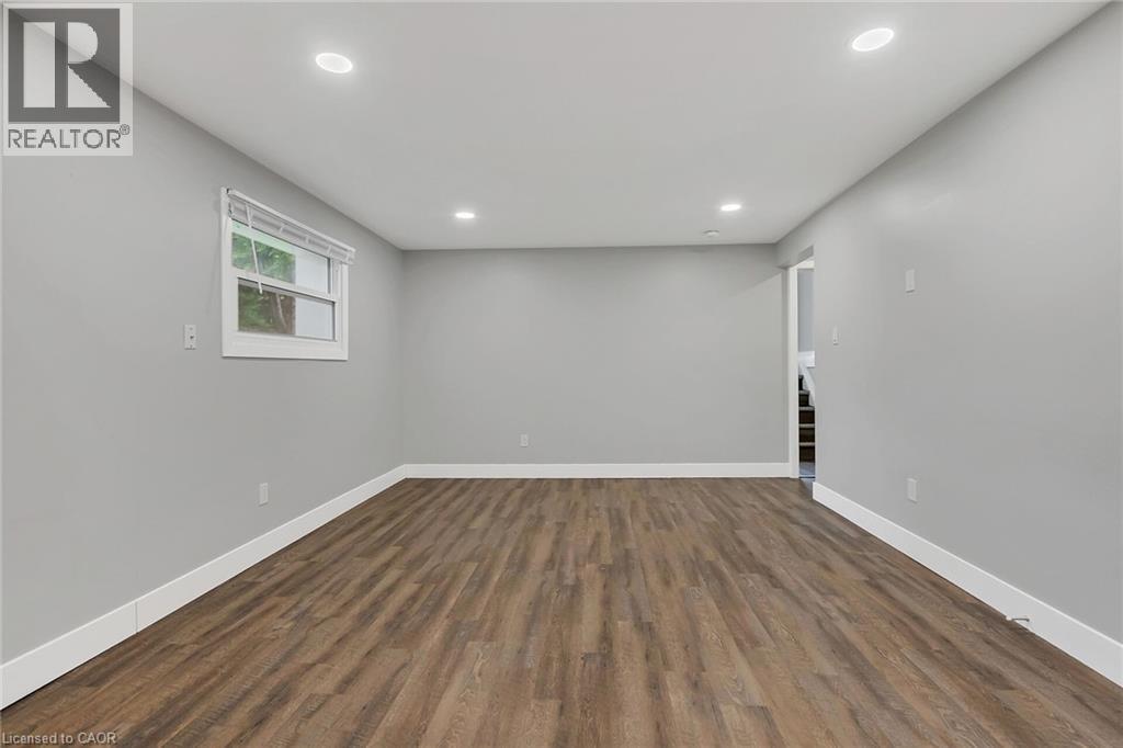 Photo 23 of 44 for 407 Castlegrove Place