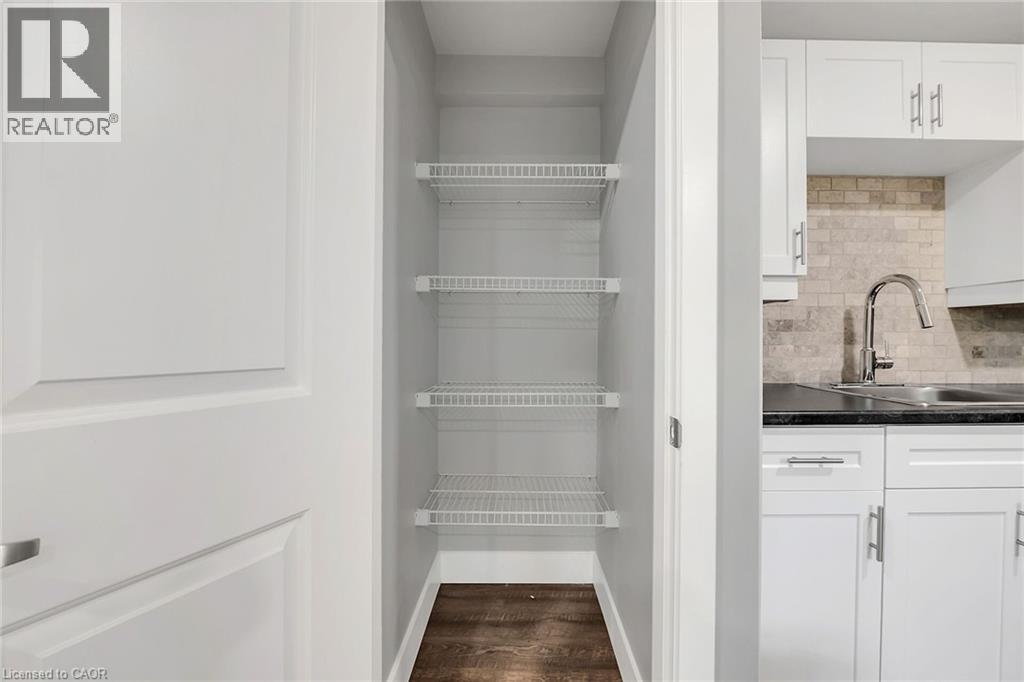 Photo 24 of 44 for 407 Castlegrove Place