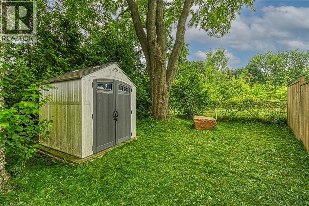 Photo 37 of 44 for 407 Castlegrove Place