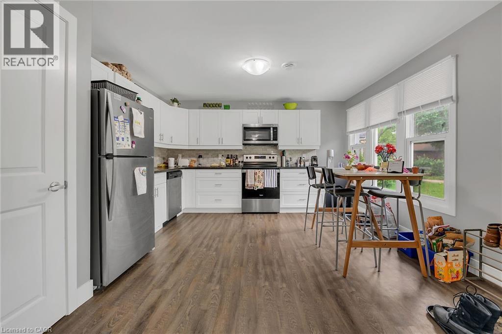 407 Castlegrove Place, London, Ontario  N6G 1L1 - Photo 9 - 40812897