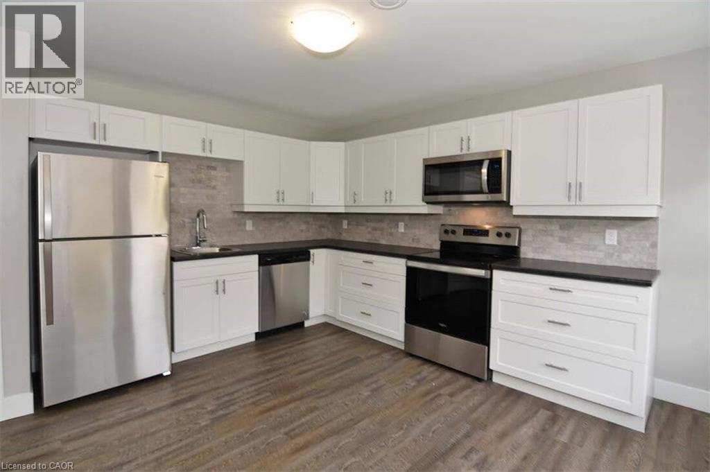 407 Castlegrove Place, London, Ontario  N6G 1L1 - Photo 7 - 40812897