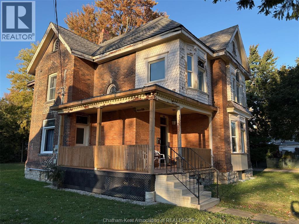 27 & 31 Wade Street, Chatham, Ontario  N7M 3T6 - Photo 1 - 26005747