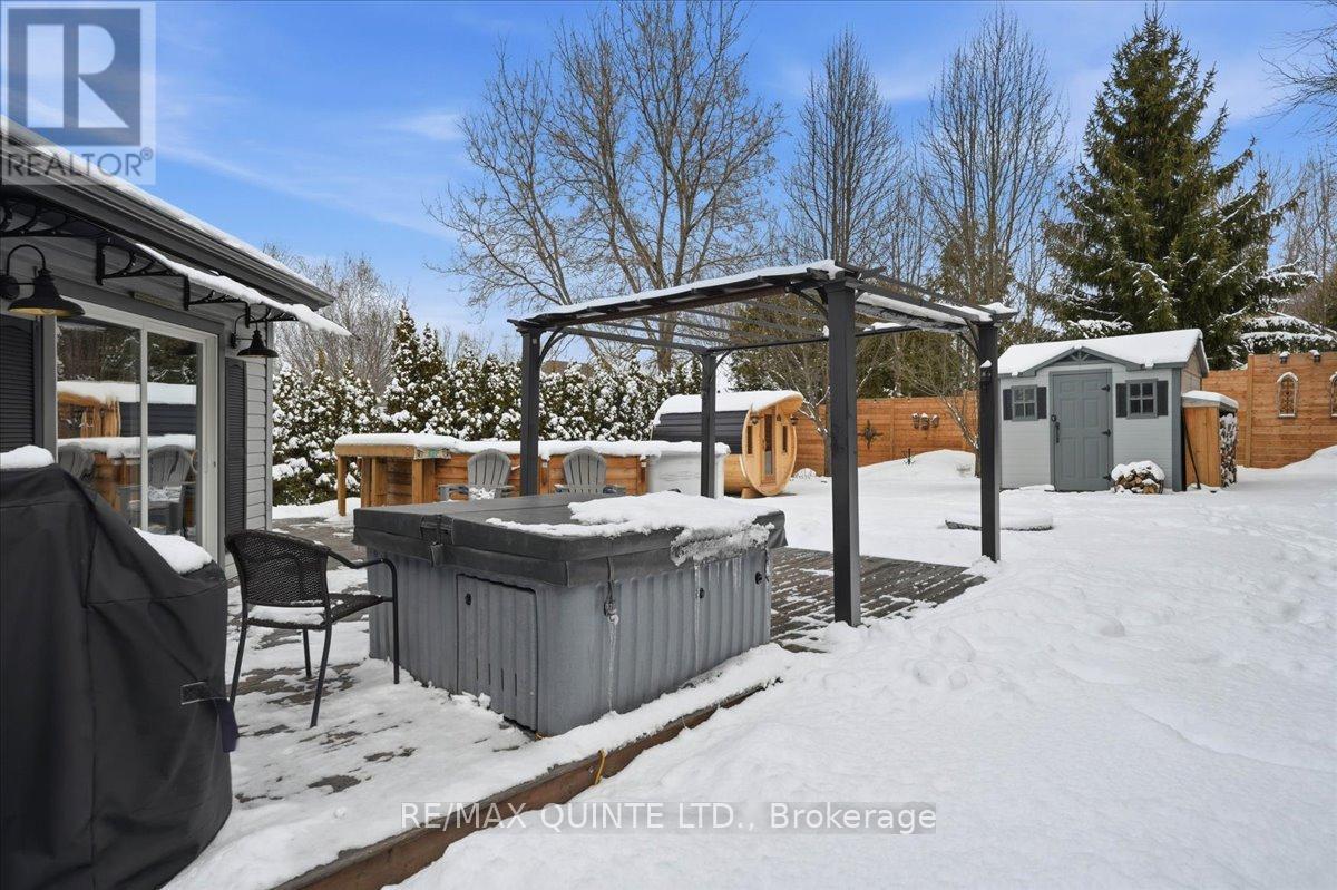 6 Nicholas Street, Prince Edward County (Picton), Ontario  K0K 2T0 - Photo 41 - X12901182