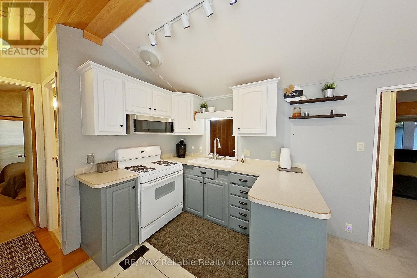 19 - 76735 Wildwood Line, Bluewater (Stanley), Ontario  N0M 1G0 - Photo 14 - X12903184