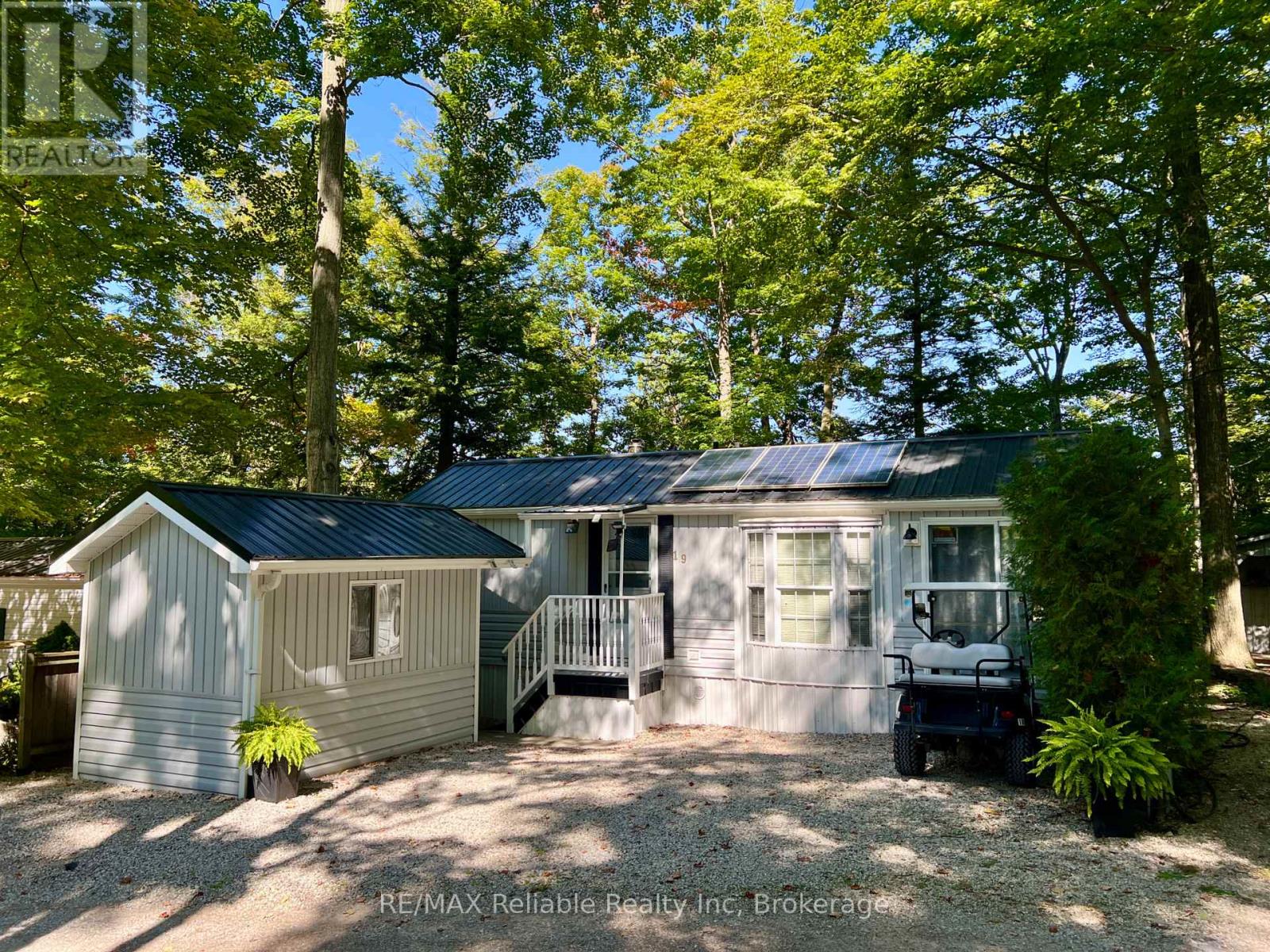 19 - 76735 Wildwood Line, Bluewater (Stanley), Ontario  N0M 1G0 - Photo 2 - X12903184