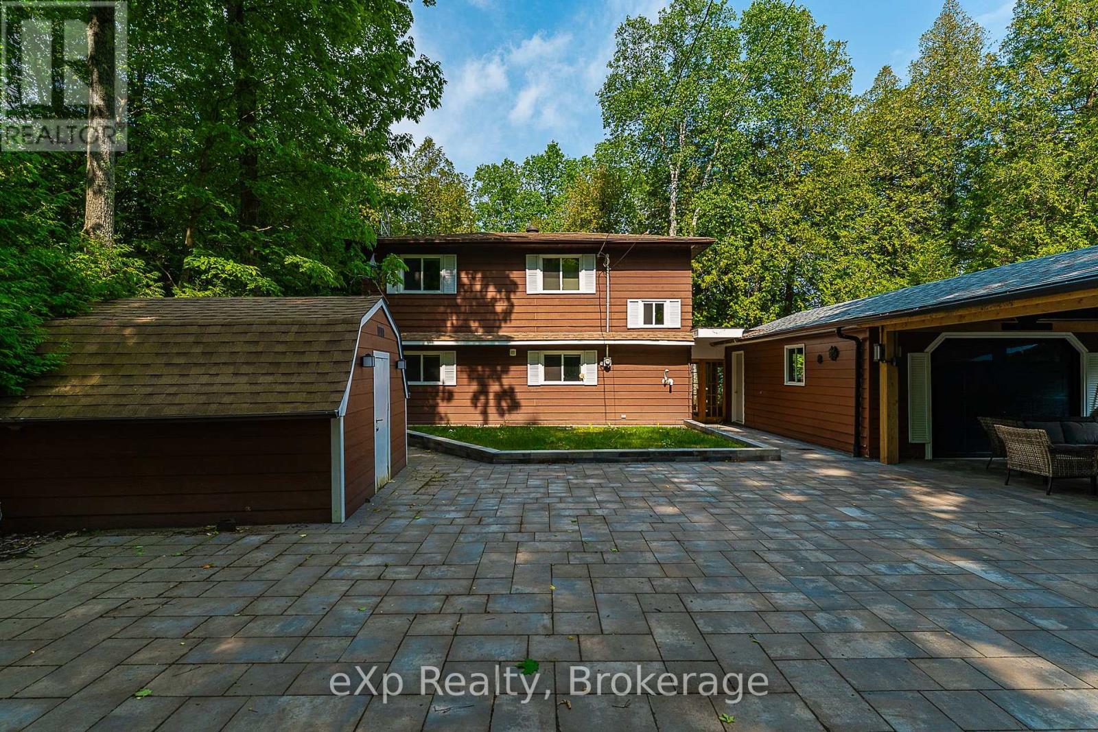 170 Francis Drive, Georgian Bluffs, Ontario N0H 2K0 - Photo 2 - X12903240