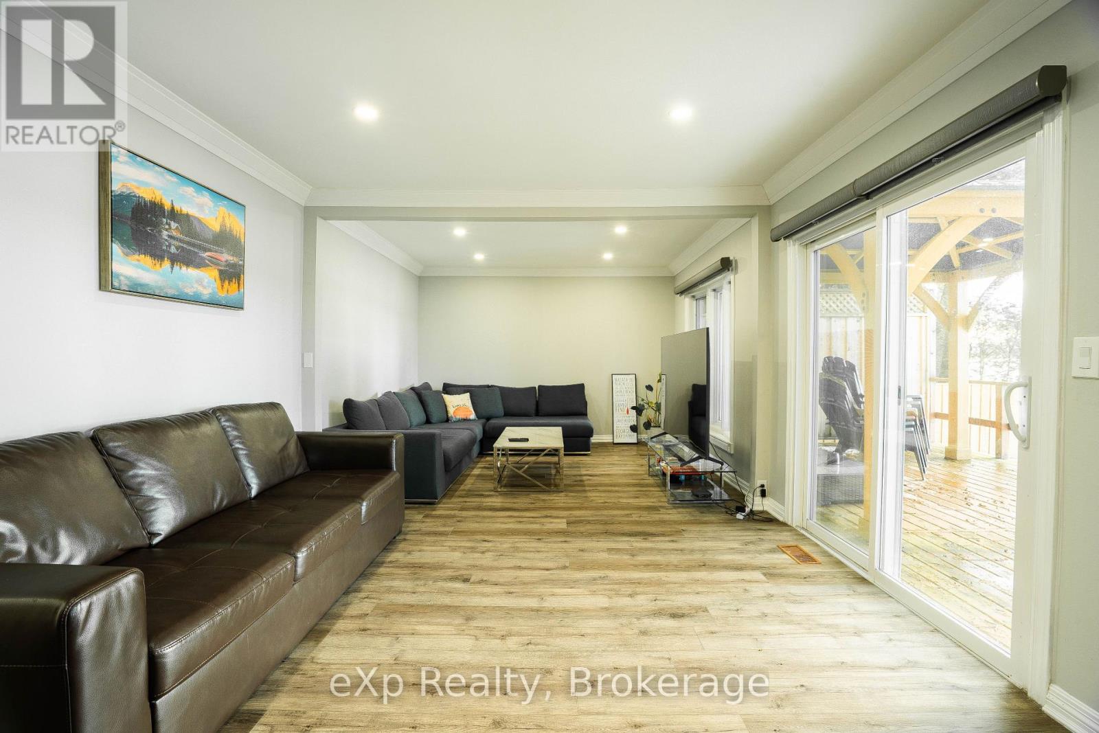 170 Francis Drive, Georgian Bluffs, Ontario N0H 2K0 - Photo 21 - X12903240