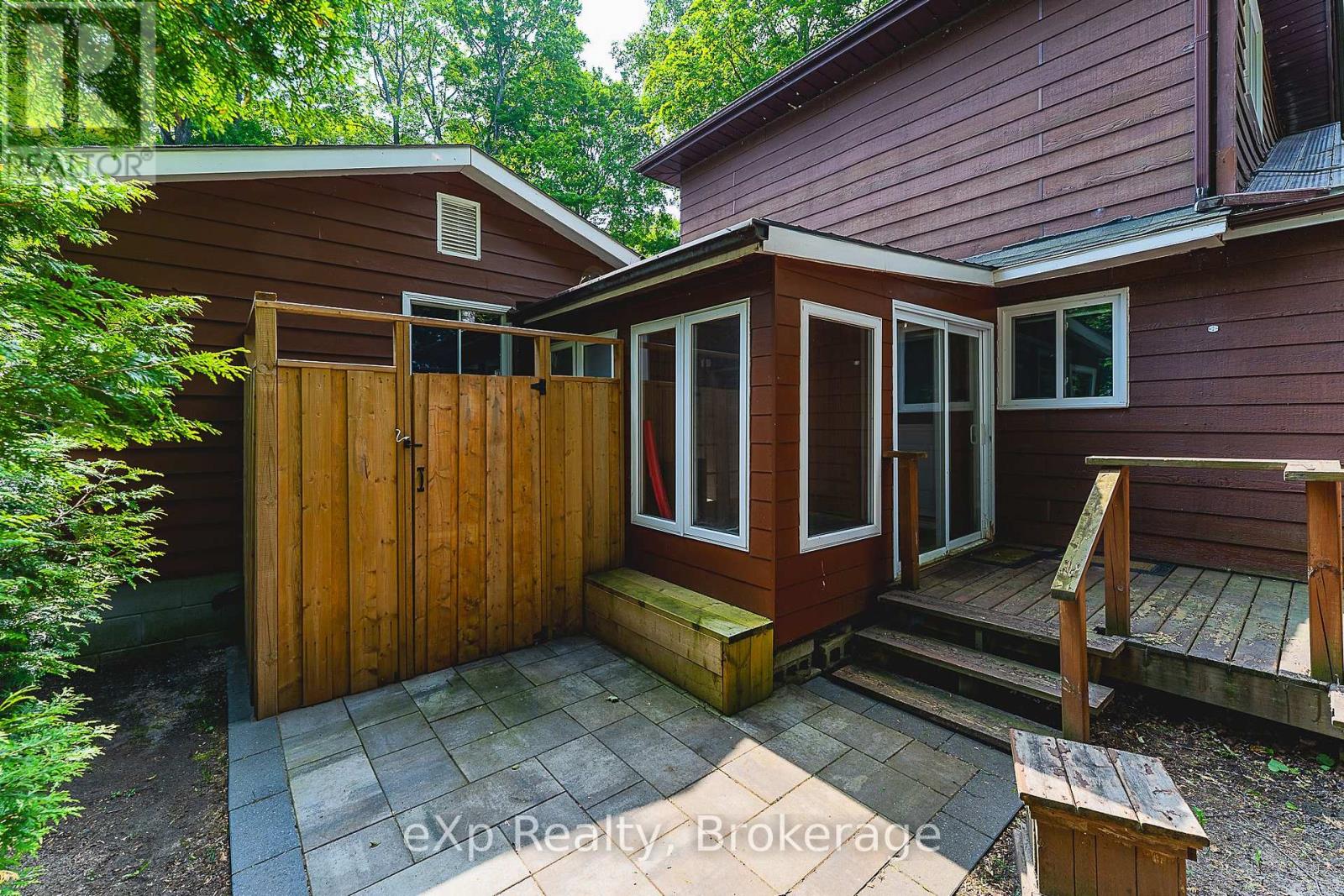 170 Francis Drive, Georgian Bluffs, Ontario N0H 2K0 - Photo 34 - X12903240