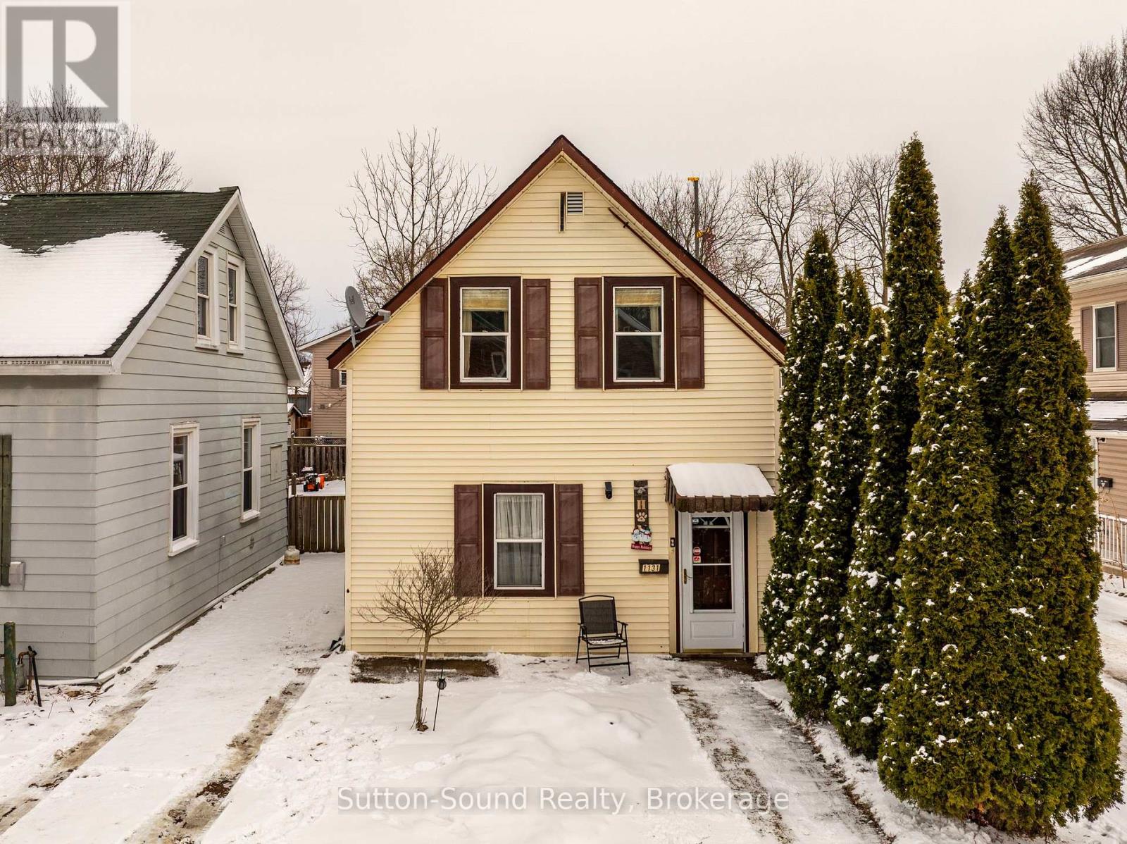 1131 3rd Avenue W, Owen Sound, Ontario  N4K 4P9 - Photo 2 - X12903284