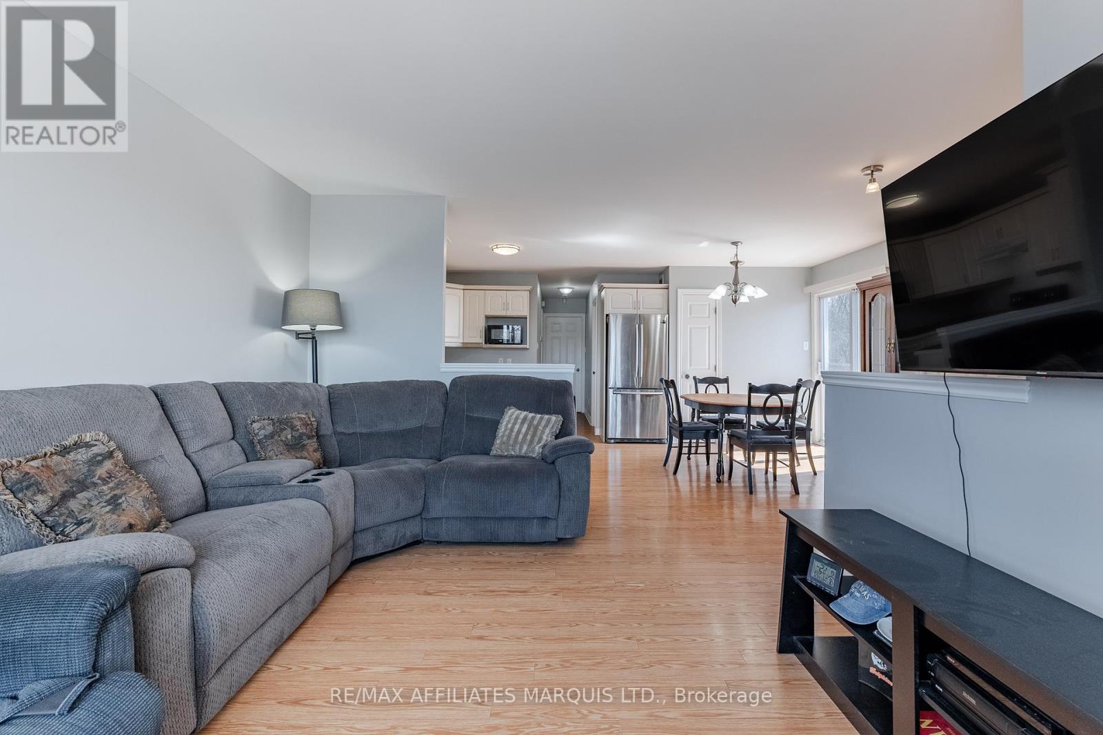 85 Gail Elizabeth Court, Cornwall, Ontario  K6H 0A7 - Photo 12 - X12903176