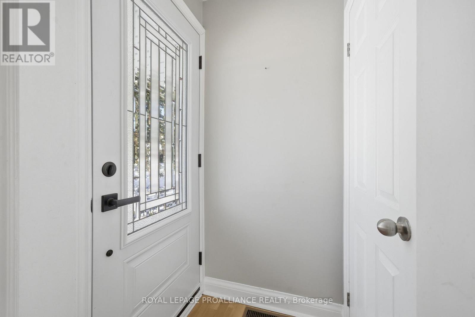 140 Hastings Drive, Belleville, Ontario  K8N 1J5 - Photo 5 - X12903200