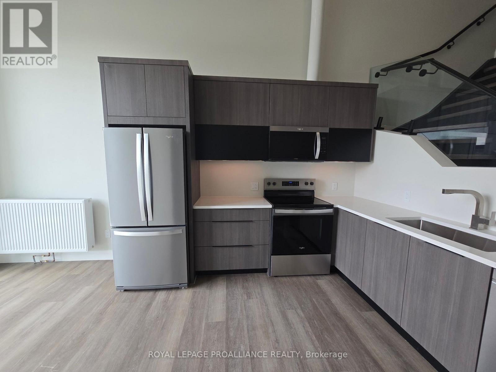 203 - 241 Front Street, Belleville, Ontario  K8N 2Z6 - Photo 10 - X12903292