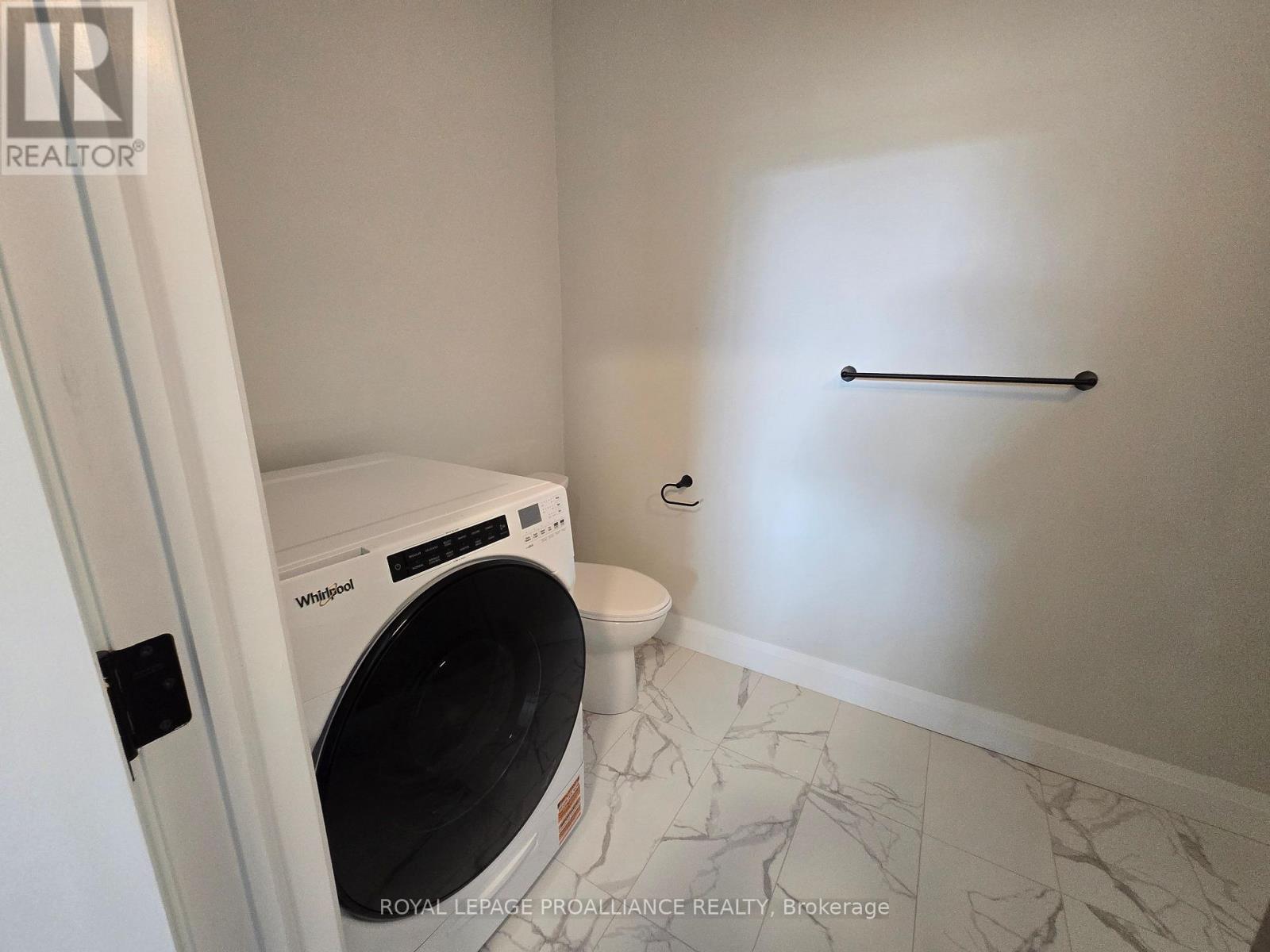 203 - 241 Front Street, Belleville, Ontario  K8N 2Z6 - Photo 6 - X12903292