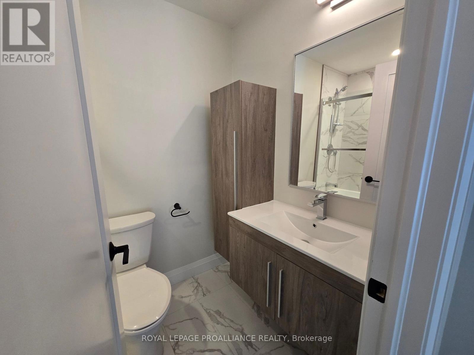 204 - 241 Front Street, Belleville, Ontario  K8N 2Z6 - Photo 16 - X12903298