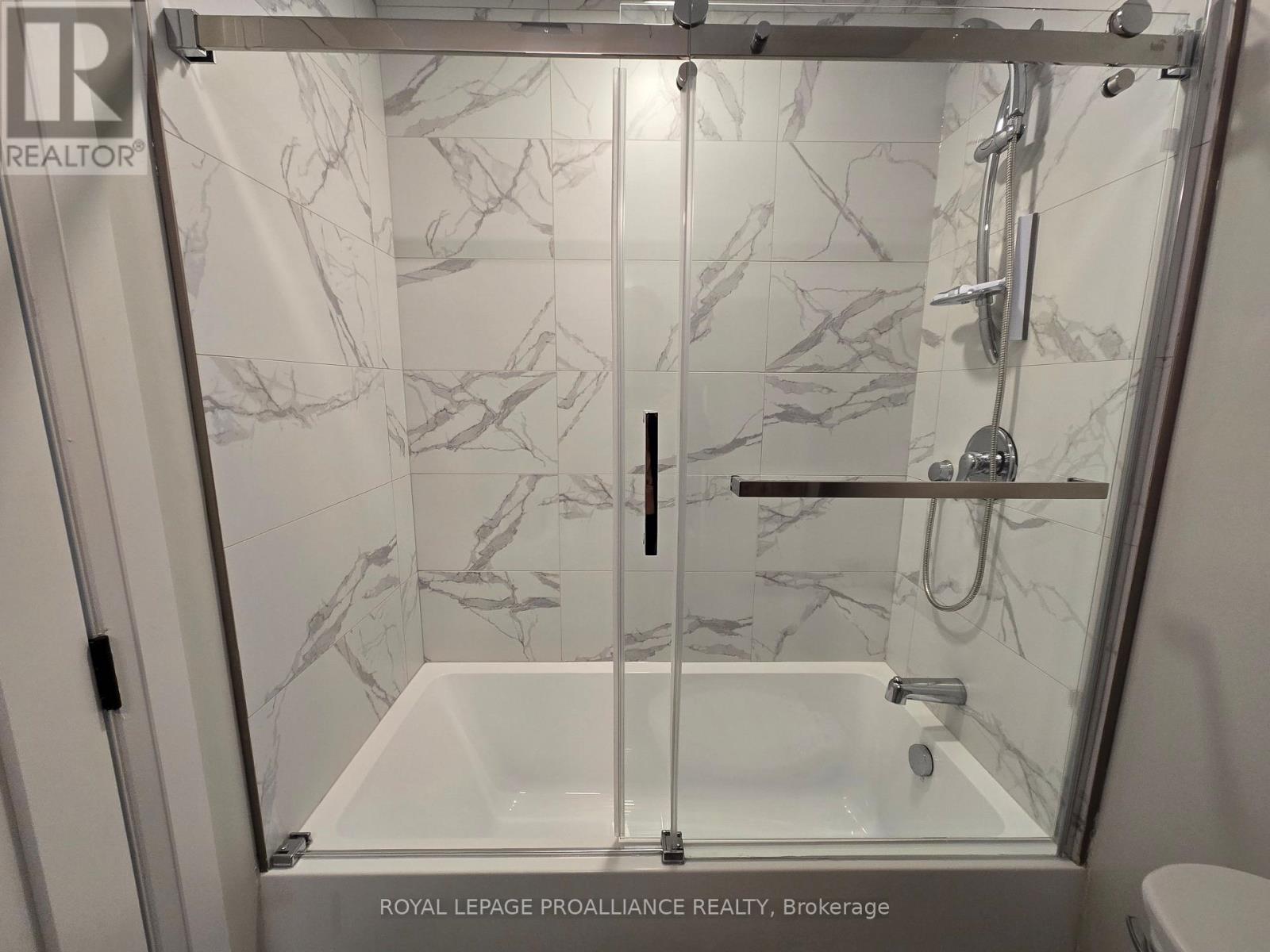 204 - 241 Front Street, Belleville, Ontario  K8N 2Z6 - Photo 17 - X12903298