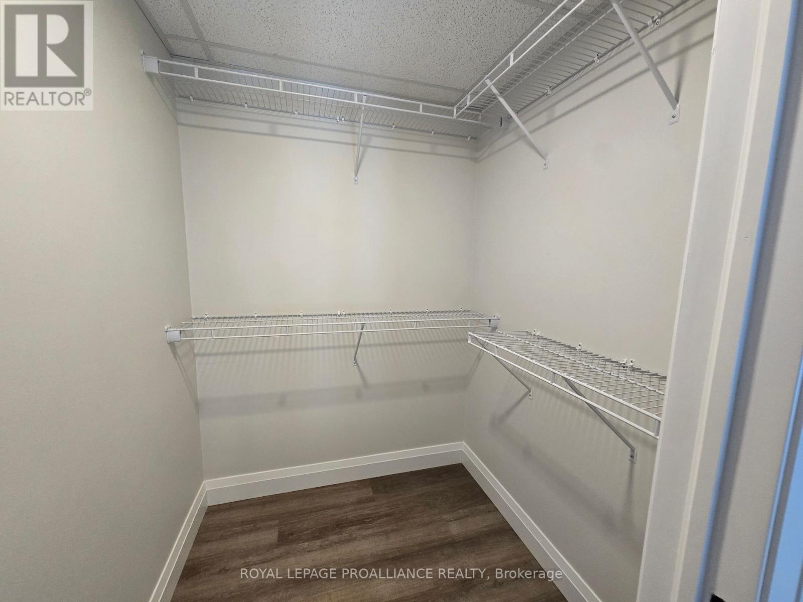 204 - 241 Front Street, Belleville, Ontario  K8N 2Z6 - Photo 18 - X12903298