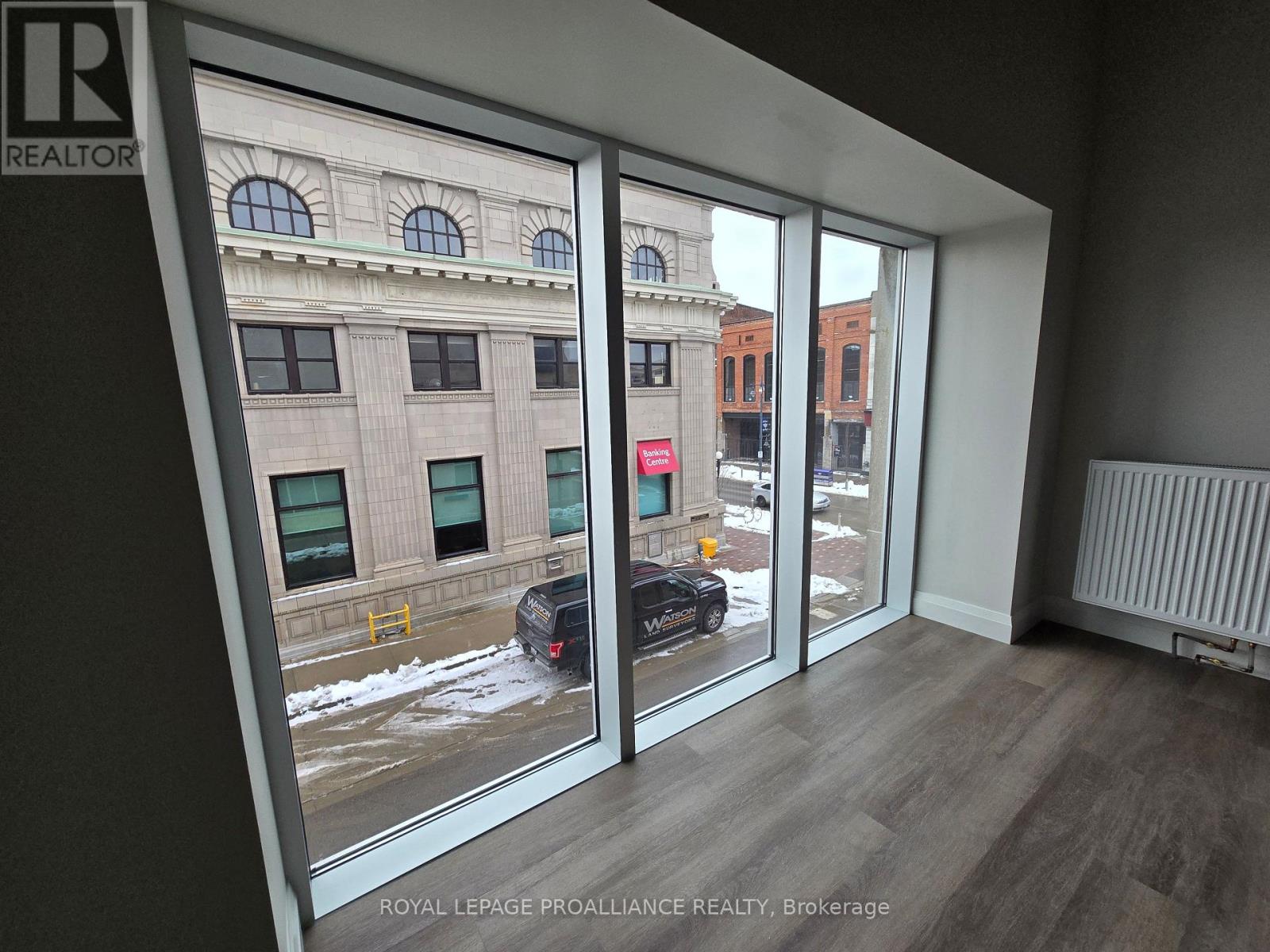 205 - 241 Front Street, Belleville, Ontario  K8N 2Z6 - Photo 10 - X12903314