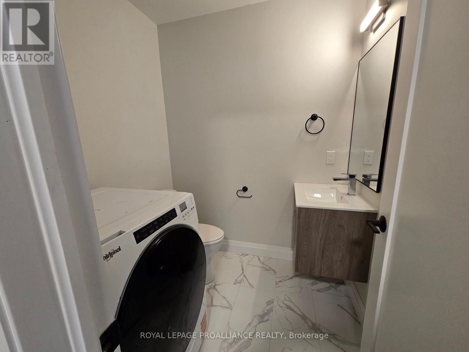 205 - 241 Front Street, Belleville, Ontario  K8N 2Z6 - Photo 6 - X12903314