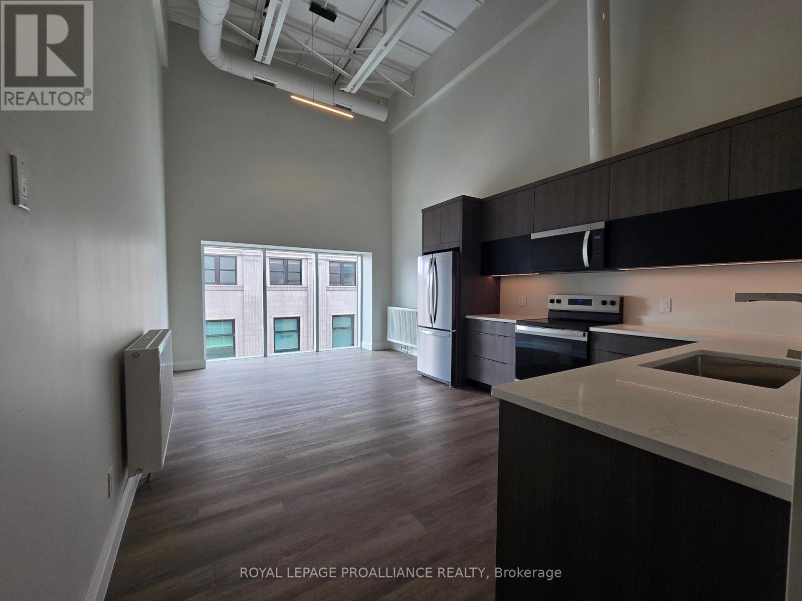 205 - 241 Front Street, Belleville, Ontario  K8N 2Z6 - Photo 9 - X12903314