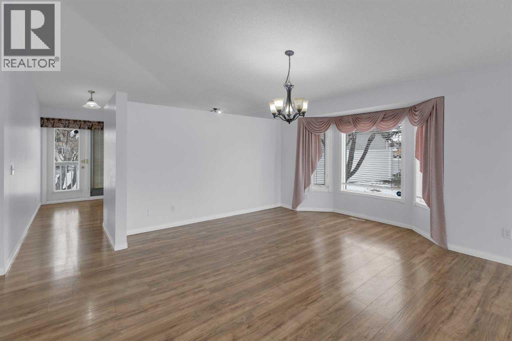 2, 200 Sandstone Drive Nw, Calgary, Alberta  T3K 4N7 - Photo 10 - A2293170