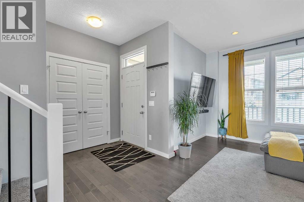 130 Heritage Drive, Cochrane, Alberta  T4C 0Y3 - Photo 8 - A2294067